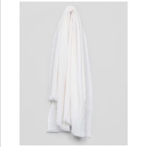 Begg x Co Cashmere Linen Scarf